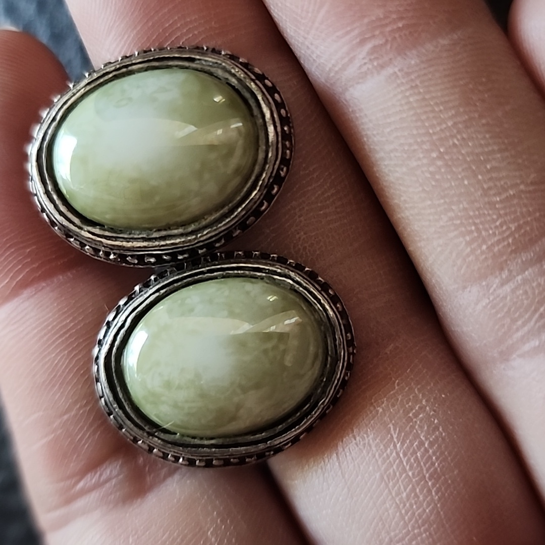 Vtg Stone Oval Clip Earrings